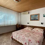 Rib فندق مبيت وإفطار