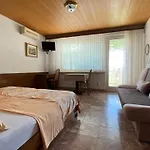 Rib فندق مبيت وإفطار 3*