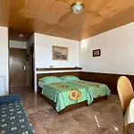فندق مبيت وإفطار Rib بريلا
