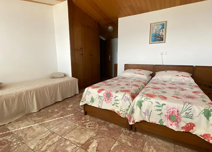 Bed & Breakfast Rib Brela