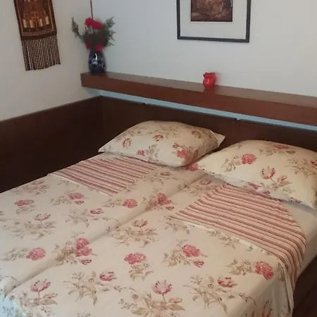 Bed & Breakfast Rib 3*