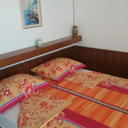 Rib Bed & Breakfast Brela