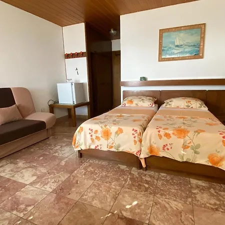 Bed & Breakfast Rib 3*