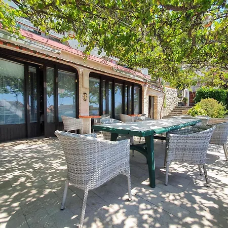 住宿加早餐酒店 Rib