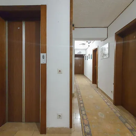 住宿加早餐酒店 Rib 3*